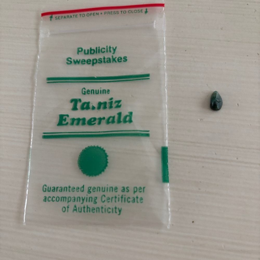 Tamiz Emerald - tear drop shaped - Certificate - from Sweepstakes